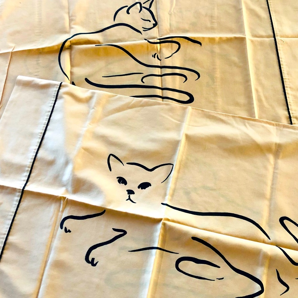 Vintage cat pillow shams. Set/2 each side is printed with cat sleeping and awake